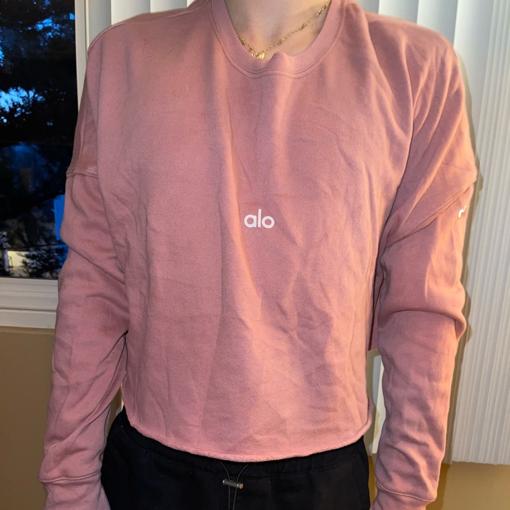 Alo blush pink crop top